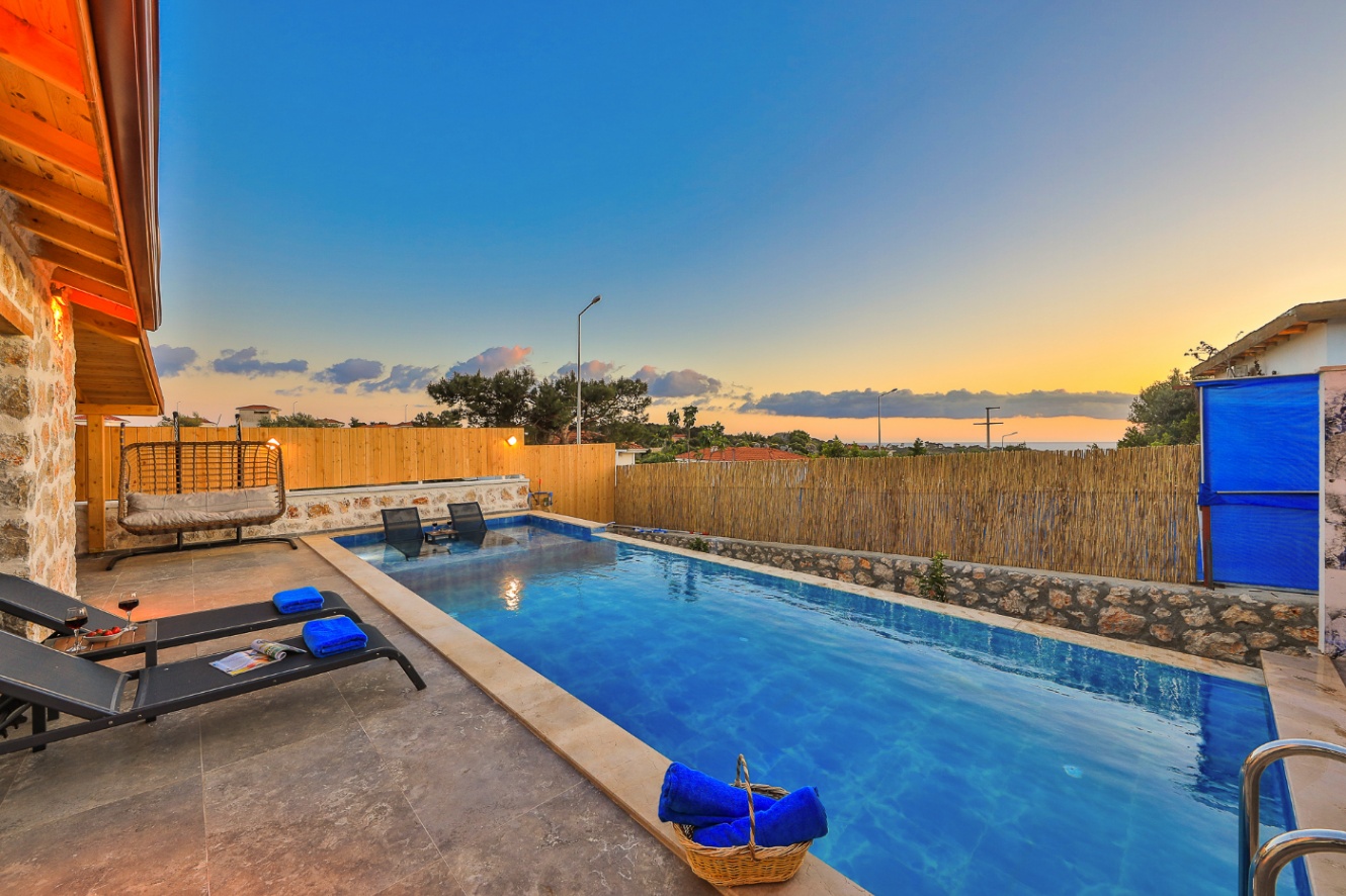 Villa Patara Flower Blue 1