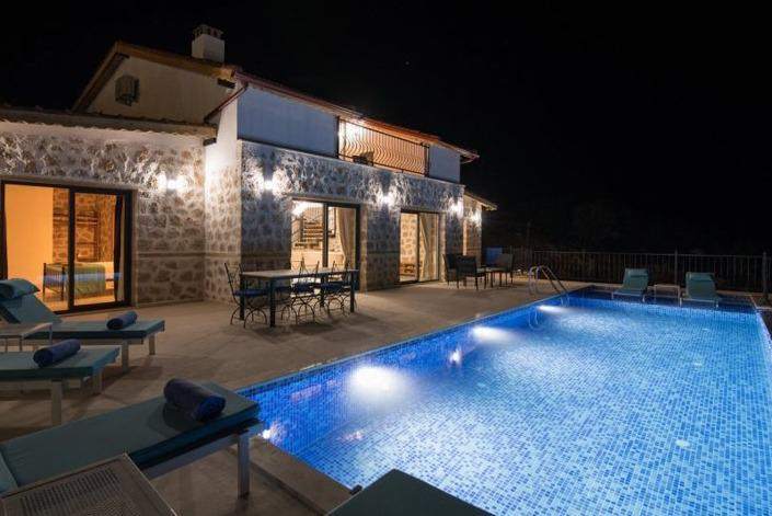 Villa Ev May 3