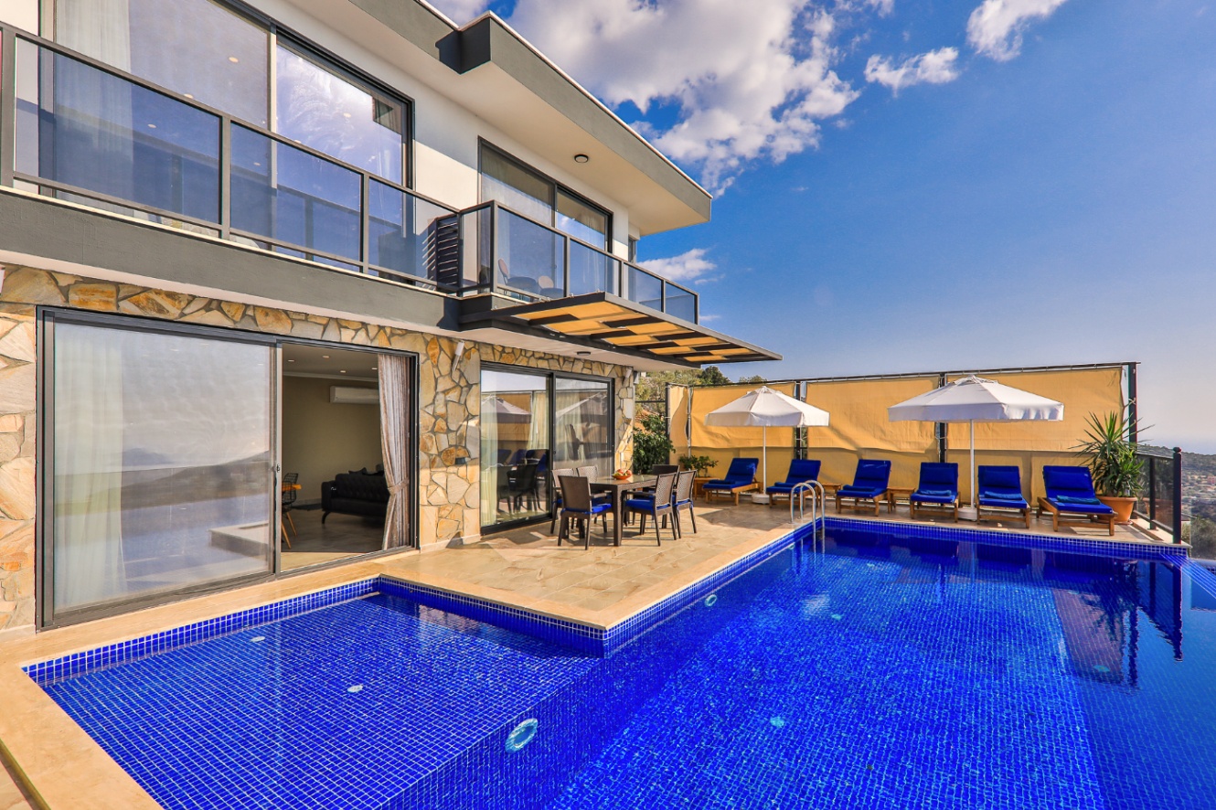 Villa Blue Star 3